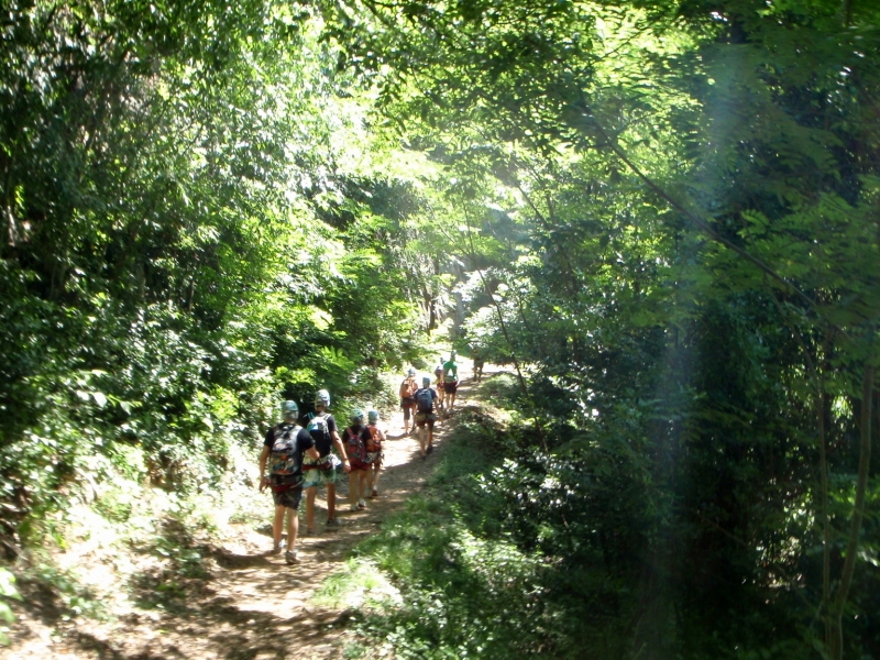 Village Camps International Summer Camp Ard&egrave;che, France 2019-07-26 https://www.villagecamps.com/journals_admin/images/18-34-The walk in.jpg